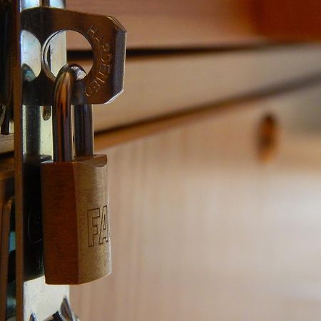 Duermevela Hostel Segovia Ngoại thất bức ảnh
